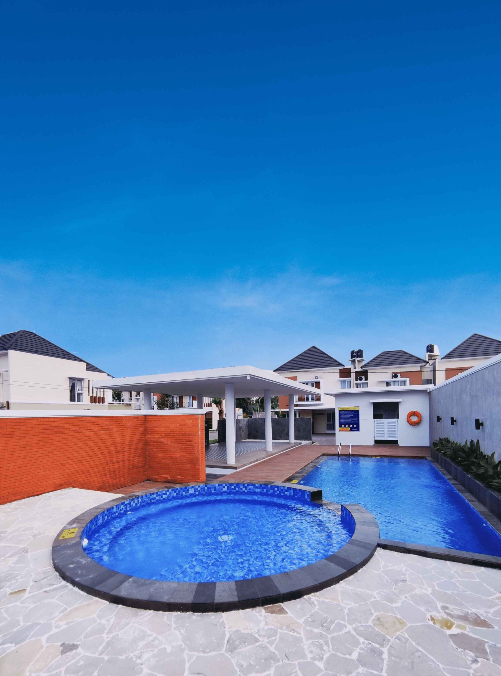 View kolam renang di Perumahan Griya Kuantan Banyuraden